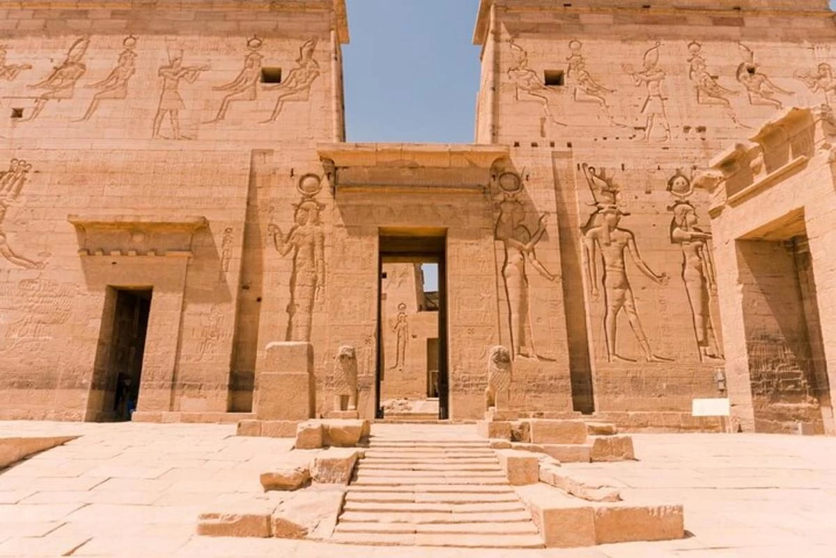 جولة معبد فيلة والسد العالي والمسلة